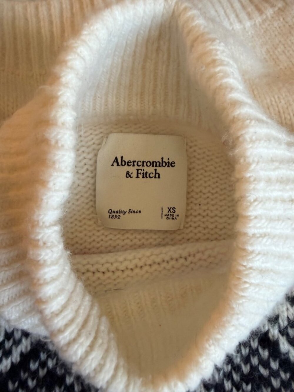 Abercrombie & Fitch Womens Fair Isle Knit Turtleneck Sweater XS - Picture 4 of 5